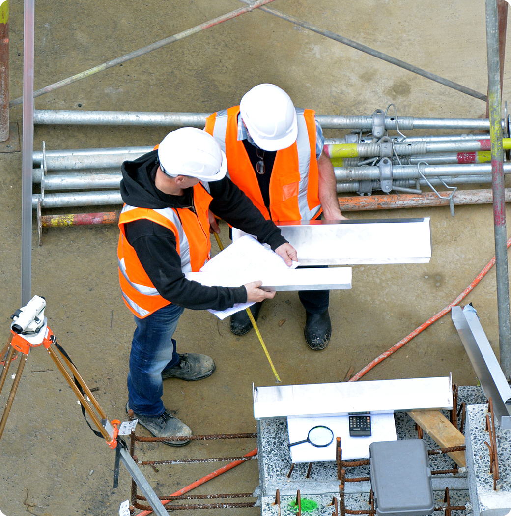 Civil construction workforce on infrastructure project